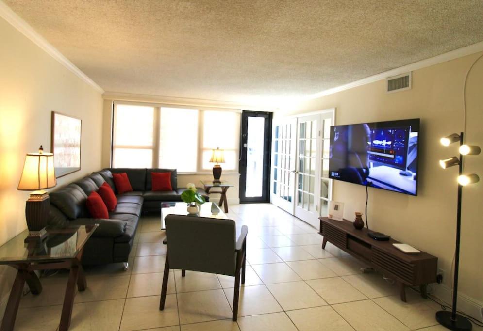 Alexander 511 Beachfront Condo With 2 Pools, Direct Beach Access, Sauna, Tikki Bar Miami Beach Zewnętrze zdjęcie